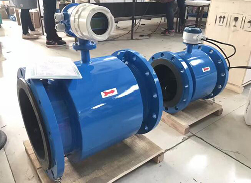 遠傳式電磁流量計產(chǎn)品圖